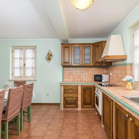 Klara Villa *